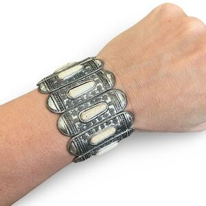 Silver Tone Stone Elasticized Bracelet